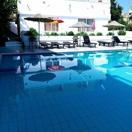 Saint Konstantin Beach Apartments Stegna Exterior foto