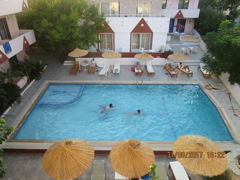 Saint Konstantin Beach Apartments Stegna Exterior foto